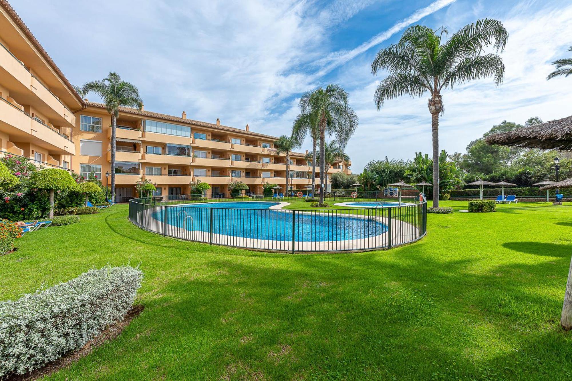 Casa Joy Elviria, Ibiza Style With 70 Sqm Terrace Lejlighed *